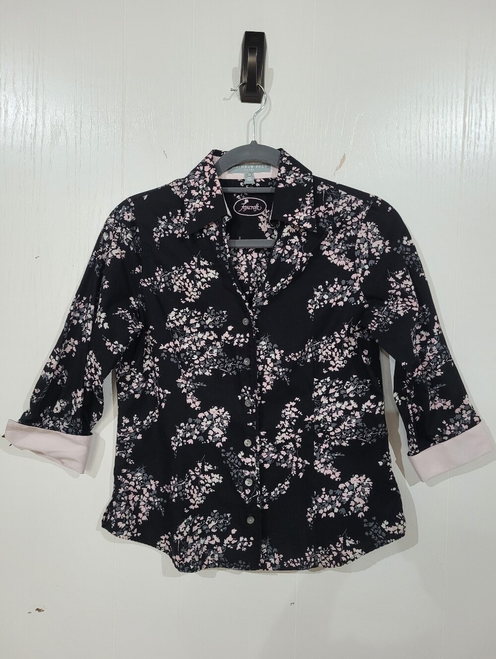 Foxcroft Wrinkle-free Fitted Black Pink Floral Print Button Shirt Sz 0 Petite